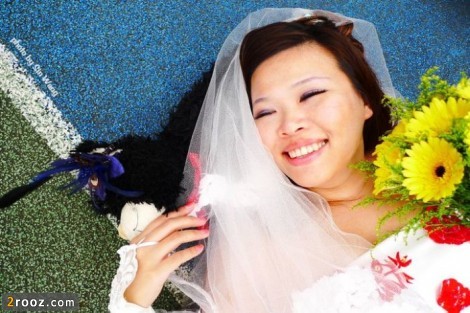 taiwanese woman 01 470x313 ازدواج عجیب یک دختر زیبای تایوانی با خودش!+تصاویر