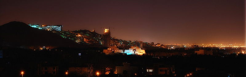 نمایی از شیراز در شب