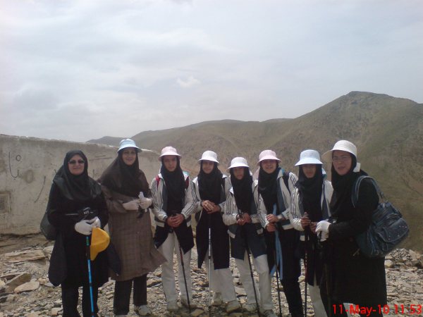  کوهنوردی دختران دانش آموز استان مرکزی درسال 89 