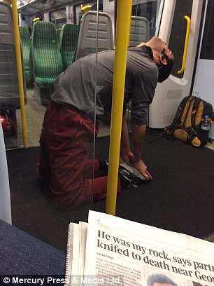 اخبار,اخبار گوناگون,حرکات یوگا در مترو لندن