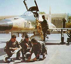گوشه هایی از خاطرات خلبانان ایرانی-1