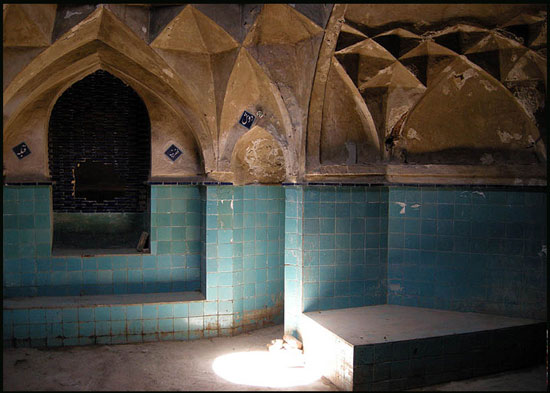 آثار ملی تخریب شده در ایران