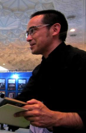 گزارش حضور کشیش تازه مسلمان فرانسوی در بخش ره یافتگان نمایشگاه قرآن