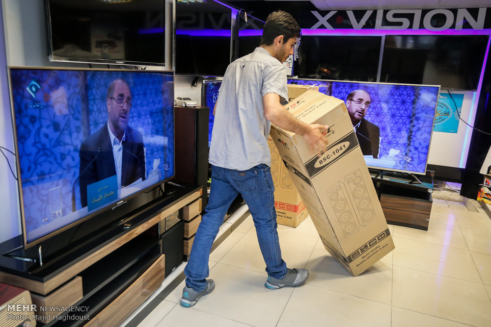اخبار,عکس خبری,تماشای سومین مناظره تلویزیونی نامزد های انتخابات ریاست جمهوری