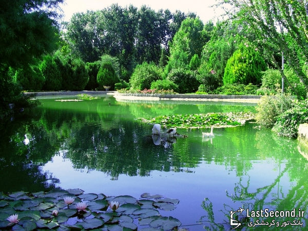 زیباترین و دیدنی ترین مناطق ایران Iran - پارک پرندگان ، اصفهان