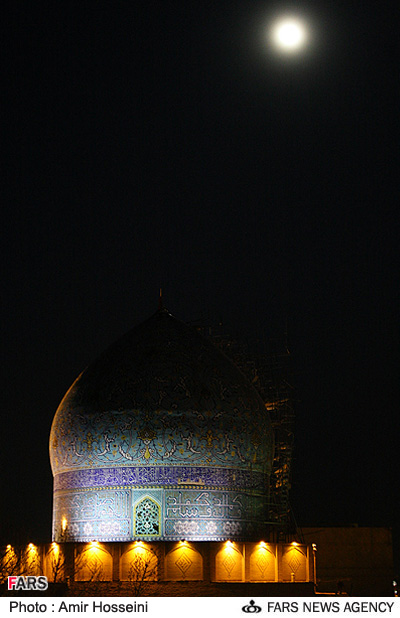 بناهای تاریخی اصفهان در شب