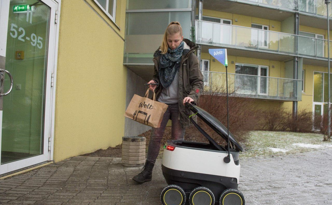 اخبار,اخبار علمی وآموزشی,تحویل غذا به مشتریان با استفاده از ربات در استونی