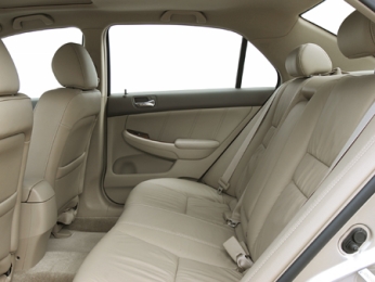 2007 Honda Accord Sedan EX-L V-6 5-Spd AT w/ Navigation System Rear Seat