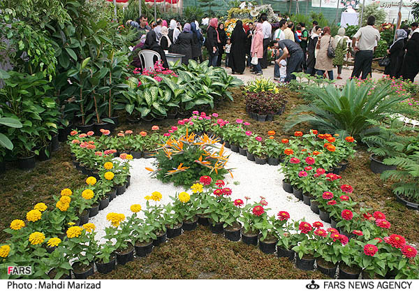 جشنواره گل و گياه در محلات