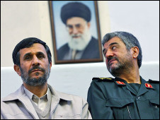 فرمانده سپاه پاسداران به احمدی نژاد سیلی زد