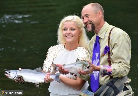 River wedding fish t470 مراسم ازدواج عجیب زوج عاشق ماهیگیری+تصاویر