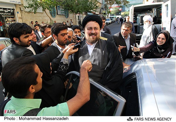 حجت الاسلام حسن خمینی در مراسم ختم پدر حسن روحانی