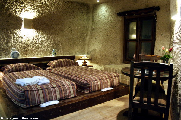 slide0071 image053 اولین هتل صخره ای جهان ،هتل کندوان