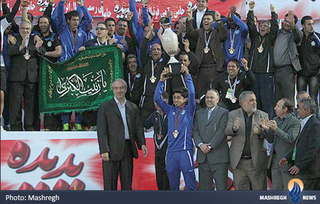 قهرمانی استقلال با پیروزی برابر شاهین اهواز در فصل 90-91