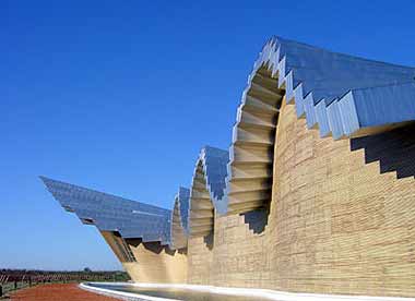 4.Calatrava-Wine.jpg