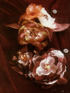 www.nazweb.ir آموزش ساخت گل های پارچه ای
