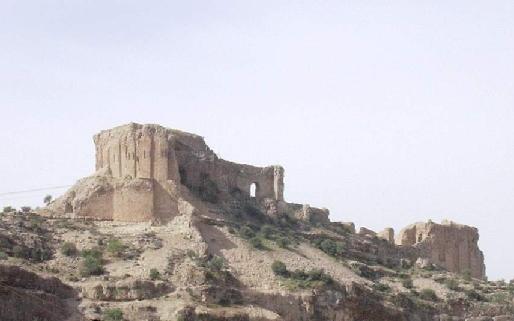 قلعه دختر فيروز آباد