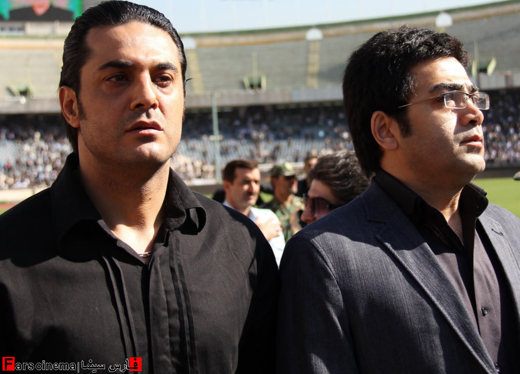 عکس پرستو صالحی و فرزاد حسنی در مراسم تشییع ناصر حجازی