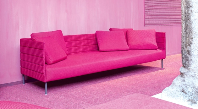 pink-patio-sofa-from-luminaire-1.jpg