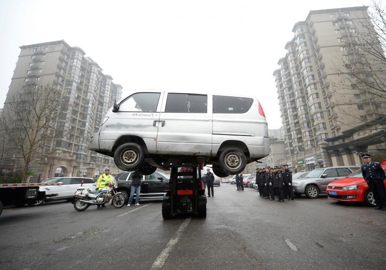 اخبار,اخبار گوناگون,عاقبت پارک کردن چینی‌ها در محل توقف ممنوع