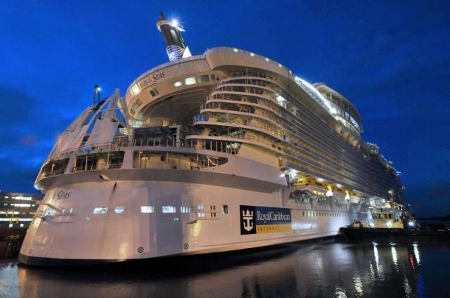 تصویری: بزرگ‌ترین کشتی دنیا 