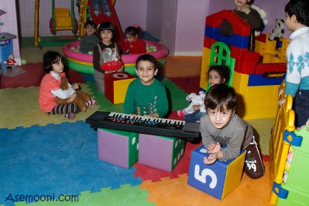 photos of kids playing in the kindergarten8 تصاویری از بازی کردن بچه ها در مهد کودک