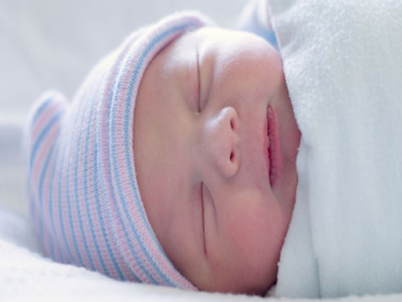 natural childbirth بررسی مزایا و معایب زایمان طبیعی و سزارین