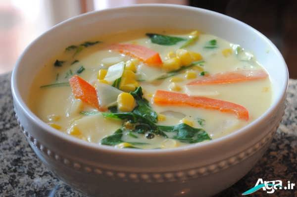 تزیین سوپ با هویج و سبزی