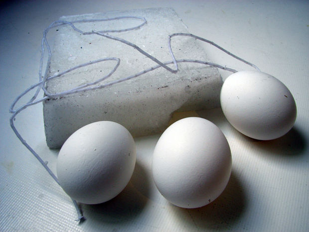 ساخت وسایل دکوری: تخم مرغ های نورانی شناور