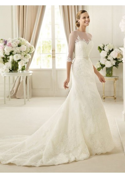 organza-and-lace-sweetheart-neckline-she