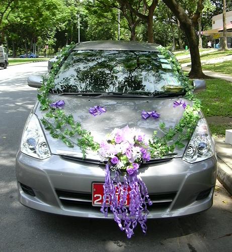wedding_car_purpleflowers_silk2.JPG