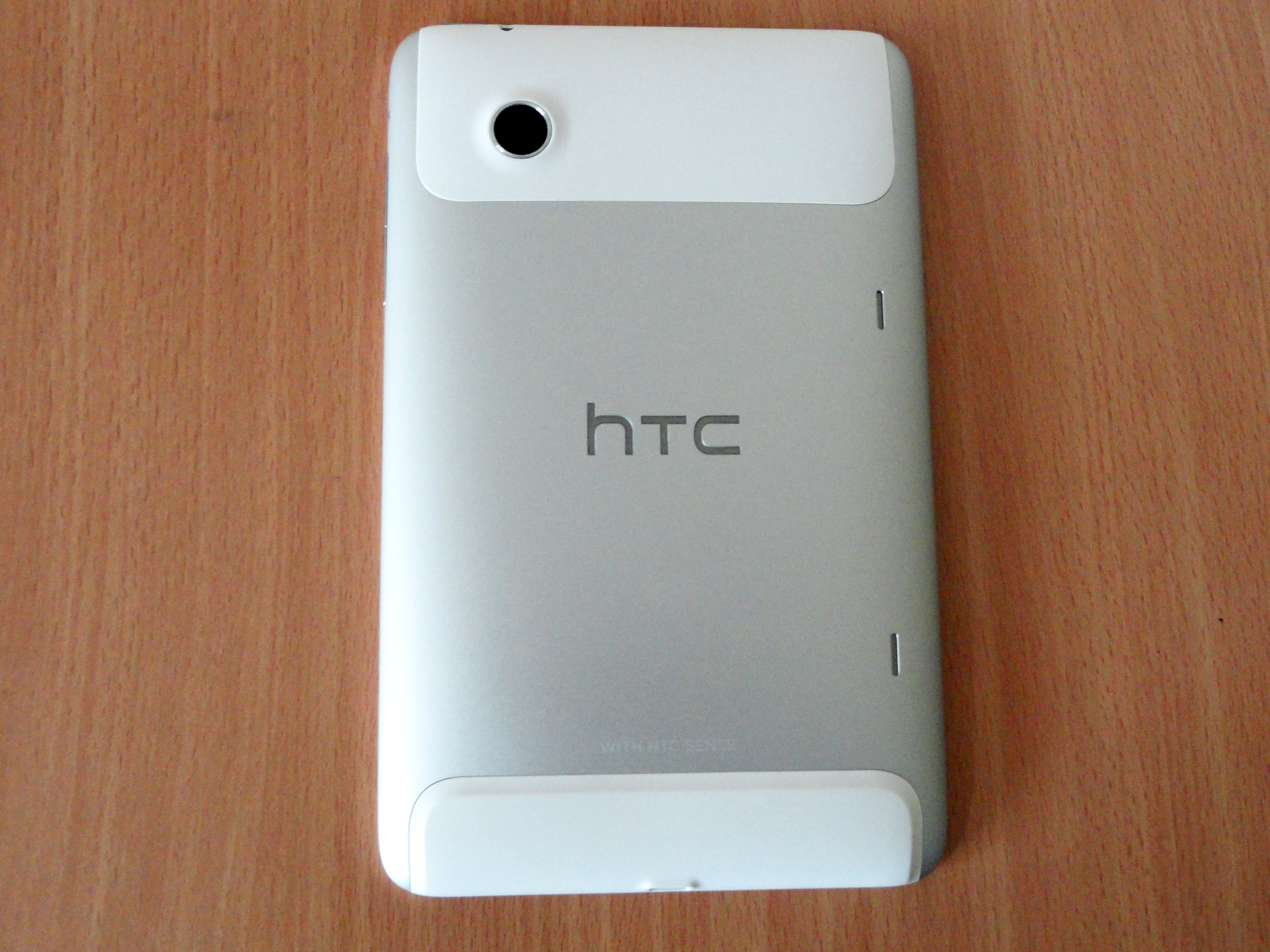 HTC_Flyer-Back-2.JPG