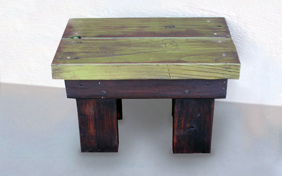 چهارپایه چوبی 