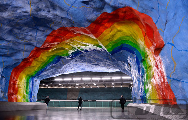 The-most-amazing-metro-stations-Stadion-Station,-Stockholm,-Sweden-1