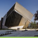 Eli & Edythe Broad Art Museum / Zaha Hadid Architects © Paul Warchol
