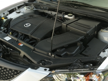 2007 Mazda MAZDA3 i Sport 4-Door Engine Compartment