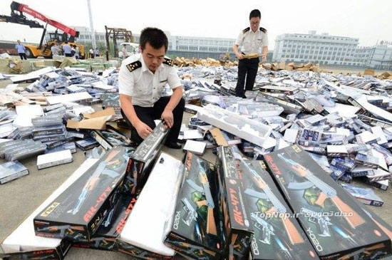 ,نابودی هزاران اسباب بازی در چین +عکس نابودی,اسباب بازی,چین,خواندنی ها و دیدنی ها