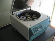 220px-Laboratory_liquid_centrifuge.jpg
