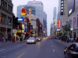 خیابان یانگ-تورنتو- کانادا( ارسالی از عکاس)