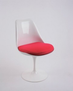 Tulip Chair by Eero Saarinen for Knoll International