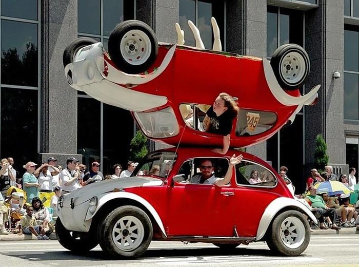 عکس های جشنواره رژه ماشین های عجیب و غریب