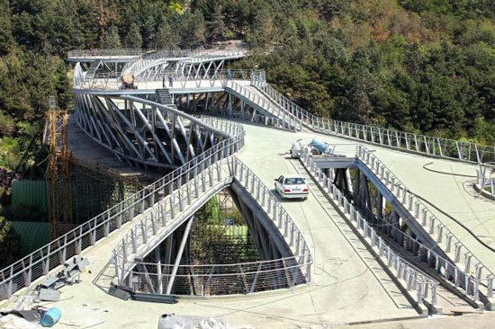 پل طبیعت؛ زیباترین پل مدرن ایران در تهران