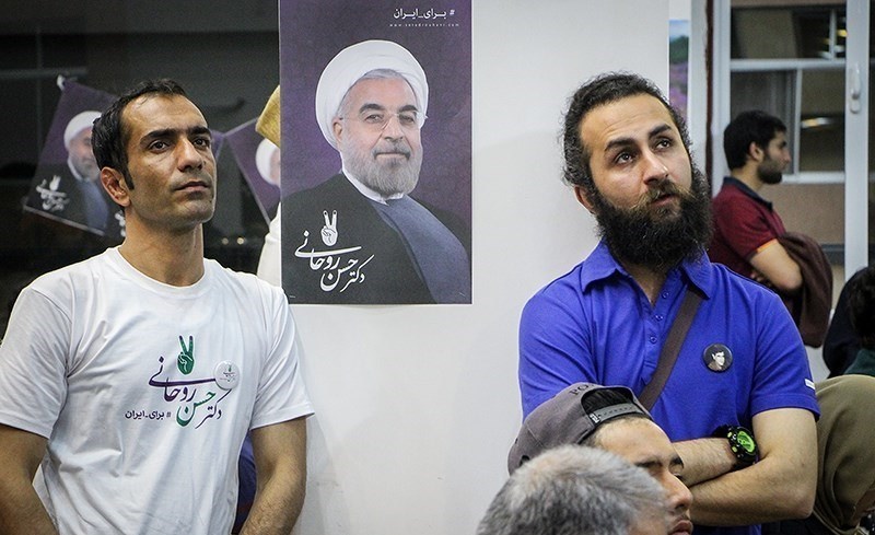 اخبار,عکس خبری,استقبال مردم تهران از مناظره انتخابات دوازدهم ریاست‌جمهوری