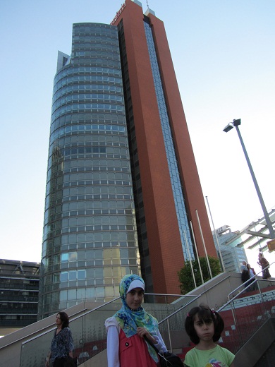 برجی در کنار دفتر سازمان ملل دروین
