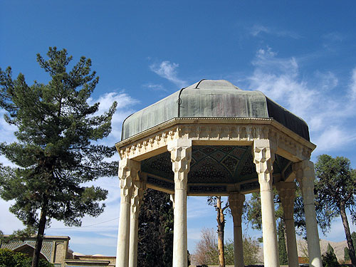 حافظیه، آرامگاه حافظ در شیراز