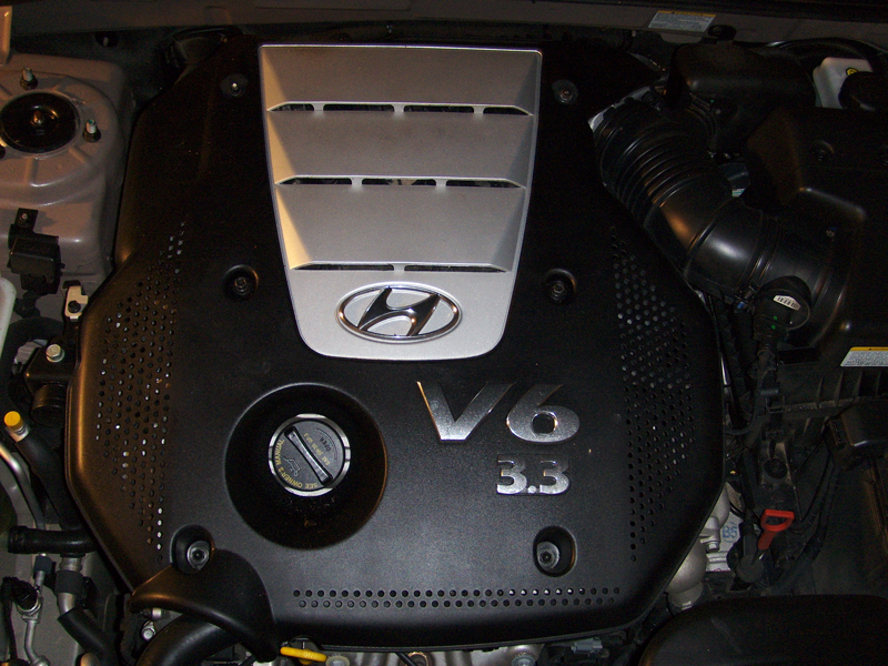 Hyundai_3_3L_Lambda_engine.jpg